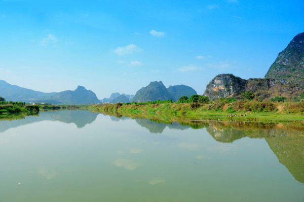 但在广东英德市西南部,也有一处青山如黛美景如画的"小桂林—英西